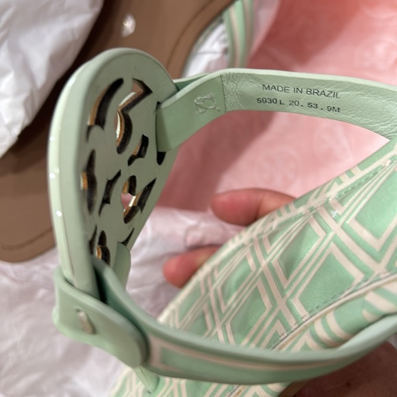 Tory Burch Medal Miller Flat Sandals New Ivory/ Meadow Mist 101 - Picture 4 of 5